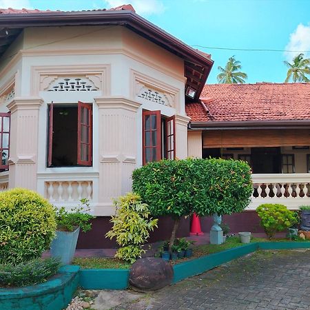 Grand Colonial Viveka Hotel Kurunegala Exterior foto