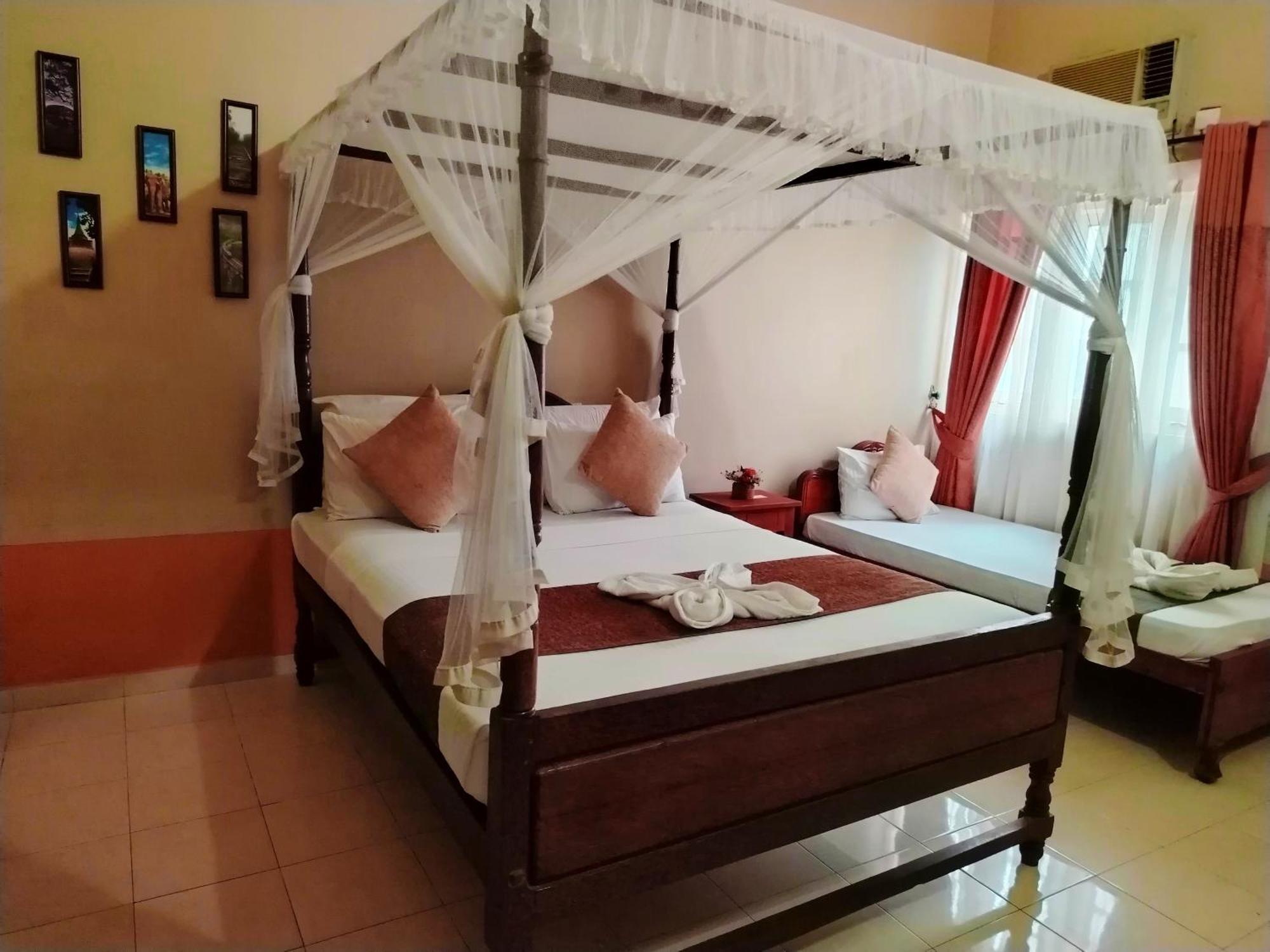 Grand Colonial Viveka Hotel Kurunegala Exterior foto